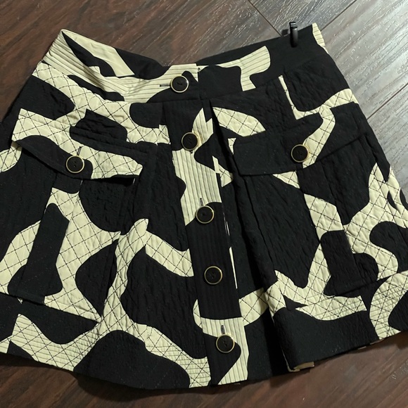 DKNY pleated mini skirt - Picture 4 of 5